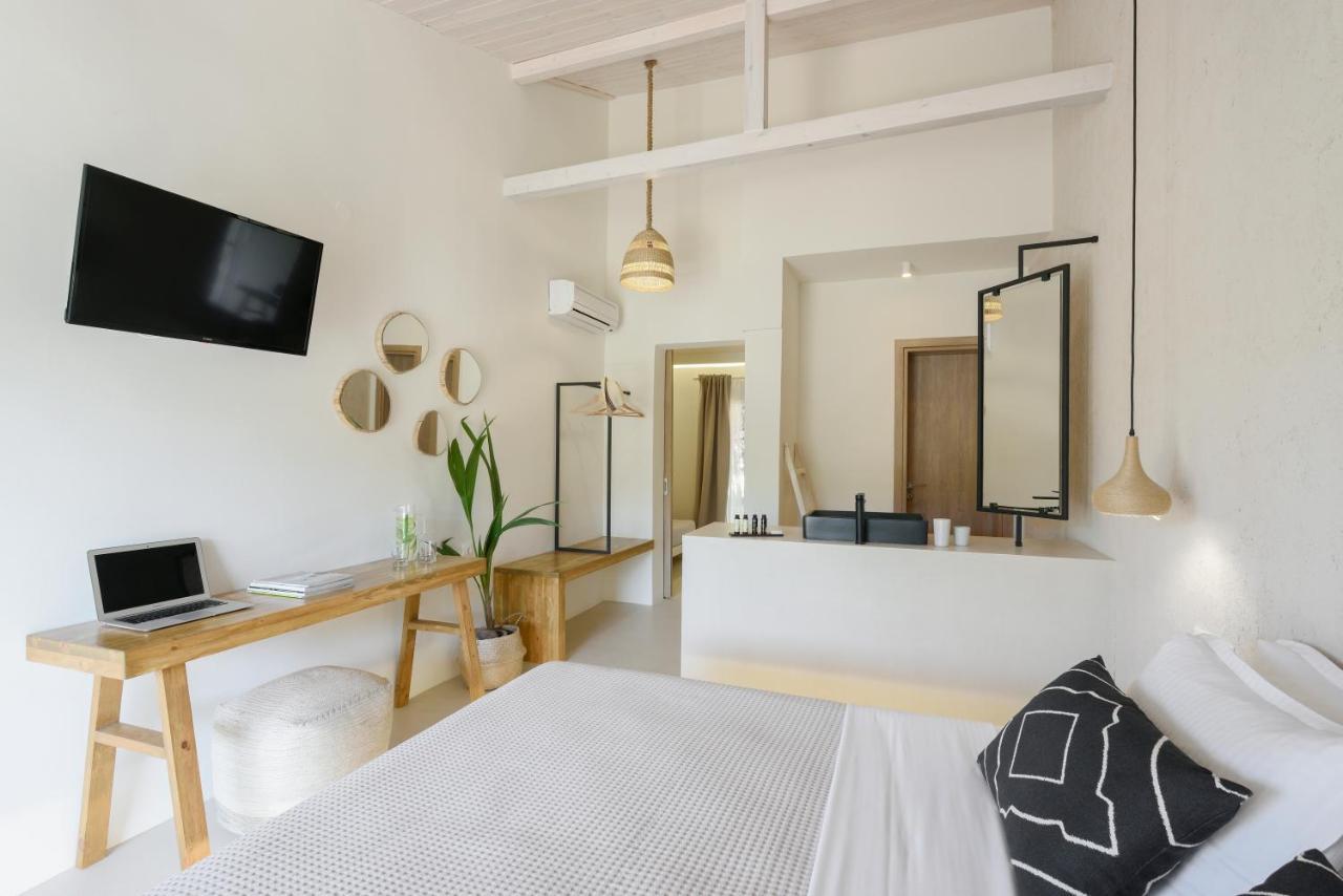 Karidi Beach Boutique Suites Vourvourou Exterior photo
