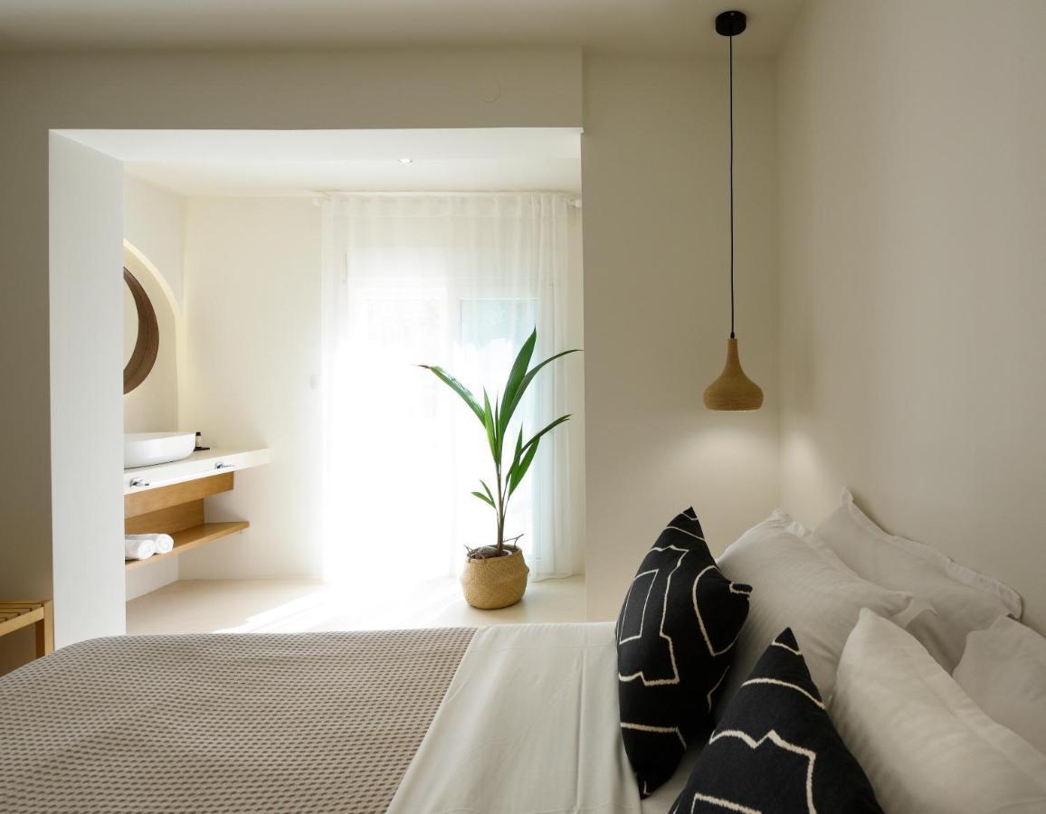 Karidi Beach Boutique Suites Vourvourou Exterior photo